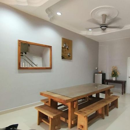 Homestay Roma Suite Kuala Terengganu Extérieur photo
